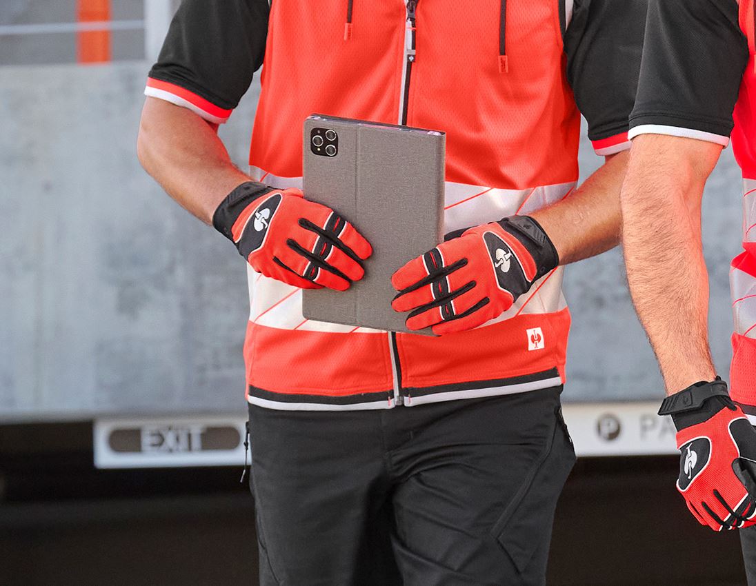 Gloves: Gloves e.s.ambition + black/high-vis red 3