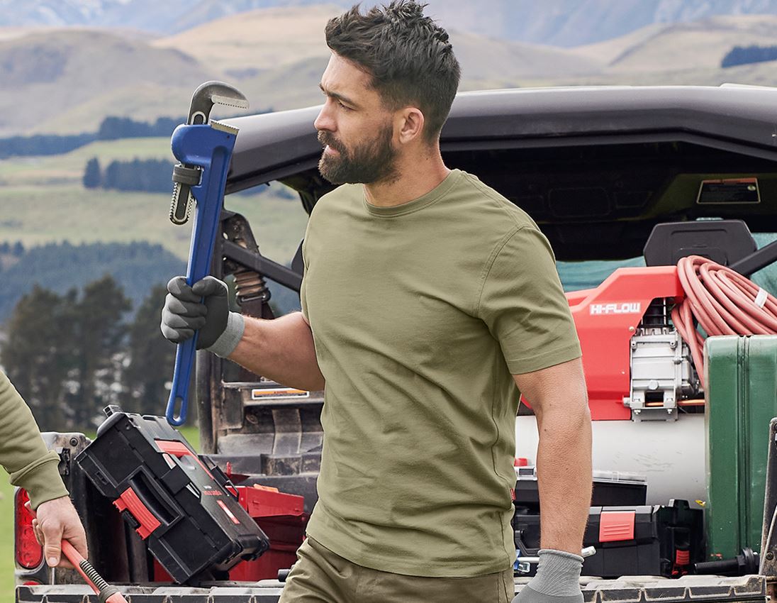 Topics: e.s. T-shirt cotton + reed