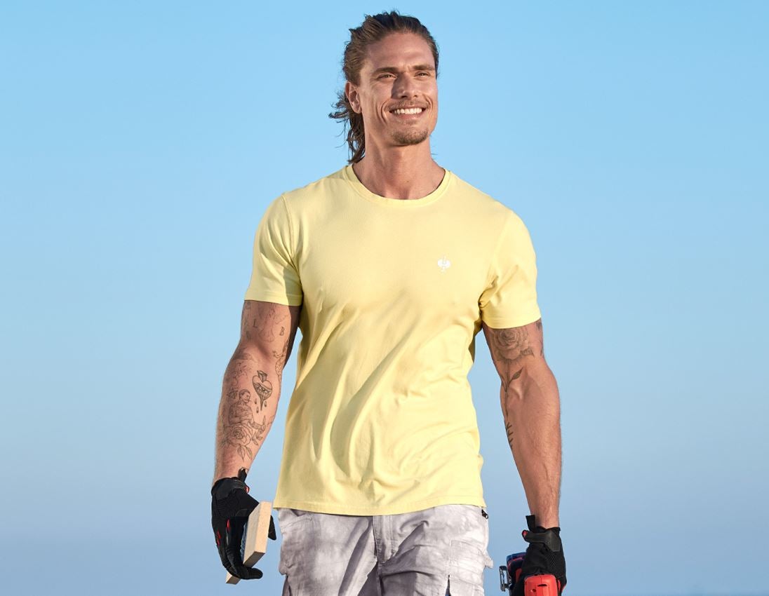 Shirts, Pullover & more: T-Shirt e.s.motion ten pure + lightyellow vintage