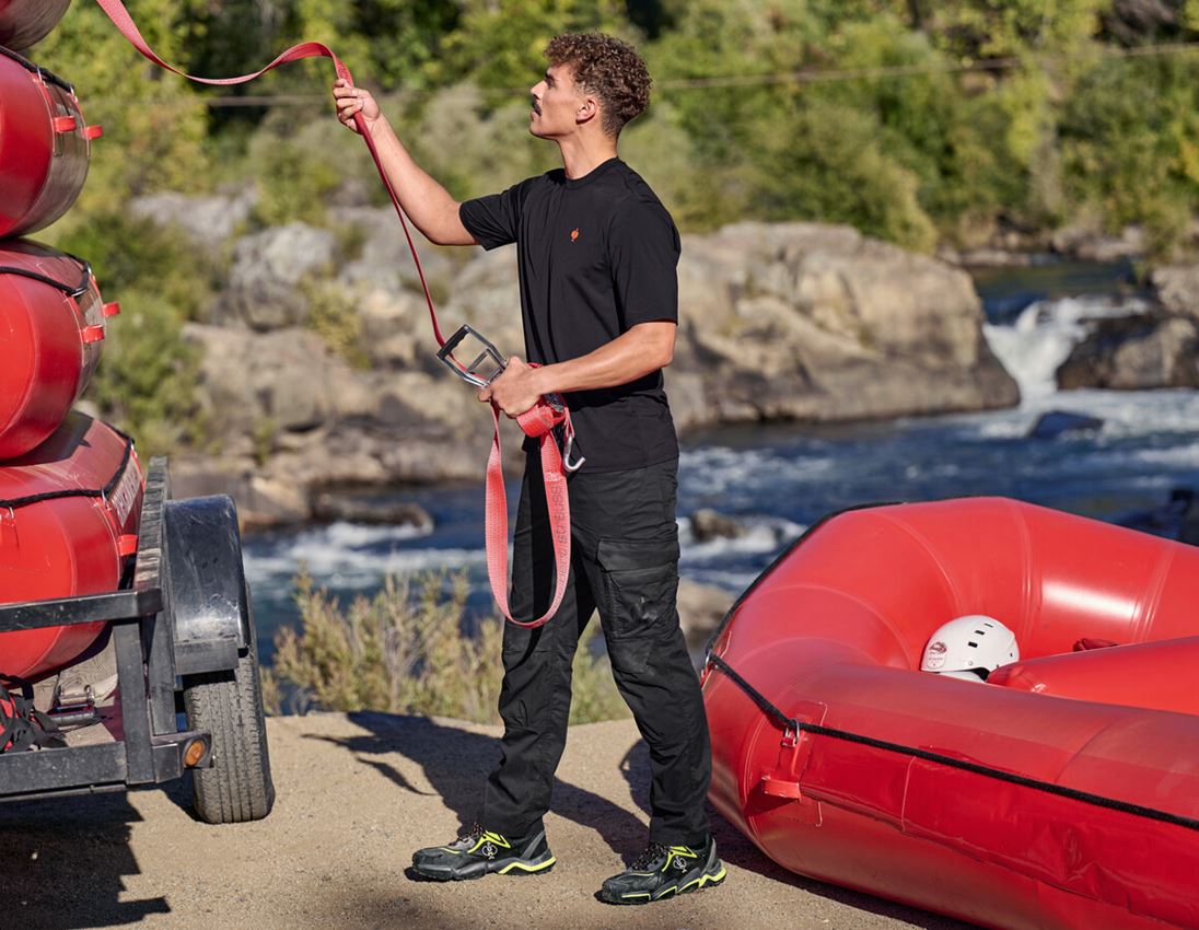 Clothing: Functional t-shirt UV e.s.trail + black/high-vis orange 2
