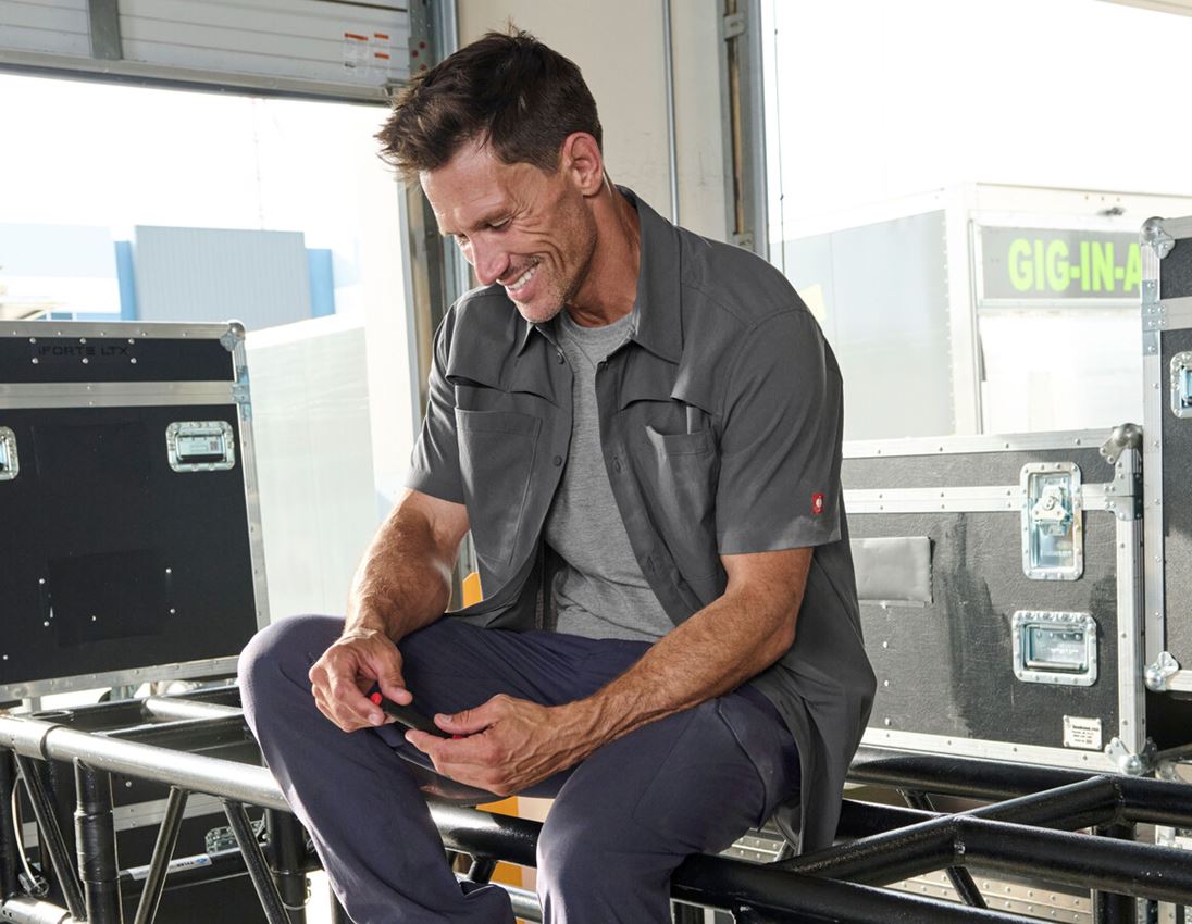 Topics: Work shirt e.s.t:aktik, short sleeved + carbongrey 3