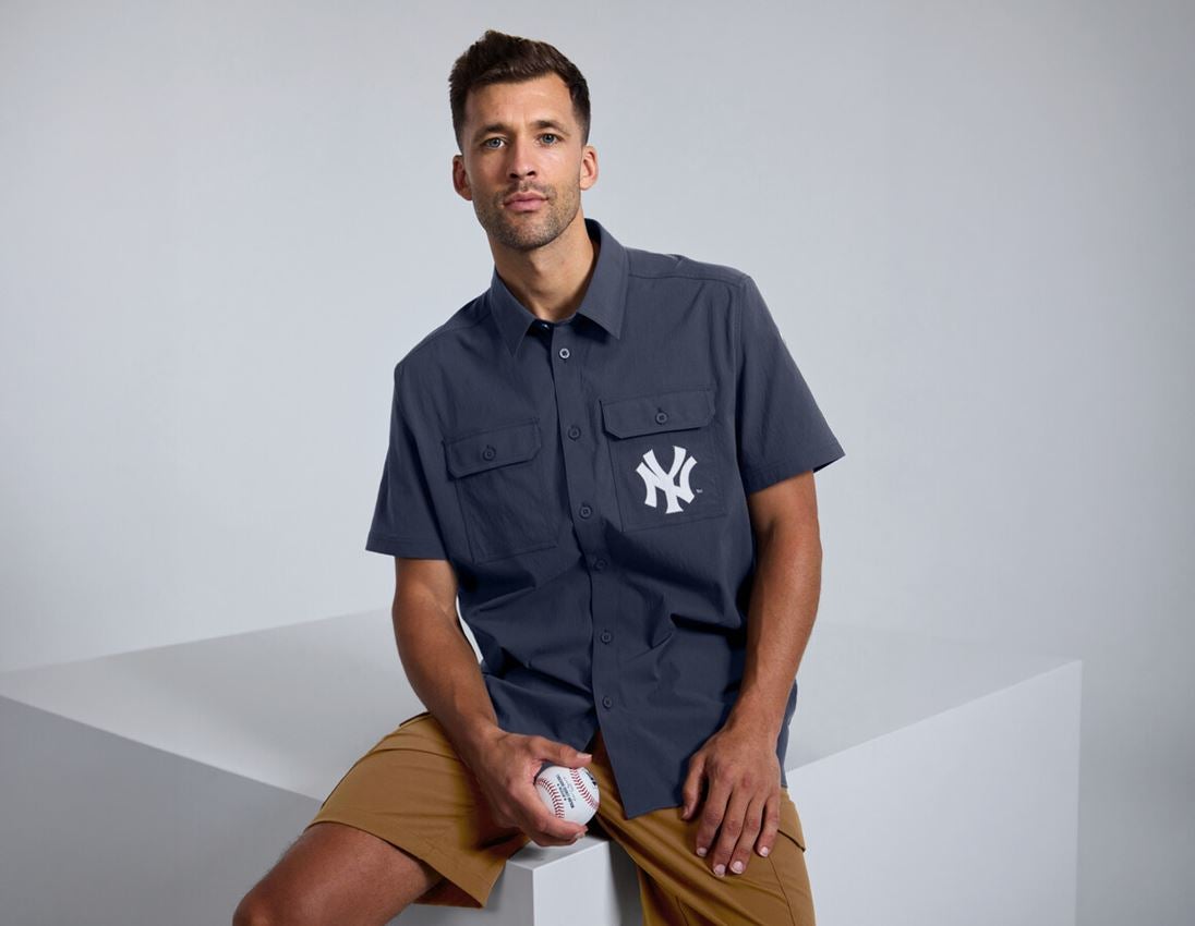 Clothing: MLB™ Work shirt short sleeved + NY blue