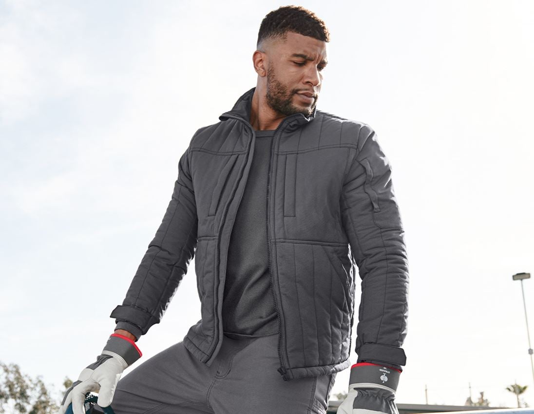 Topics: All-season jacket e.s.iconic + carbongrey 1