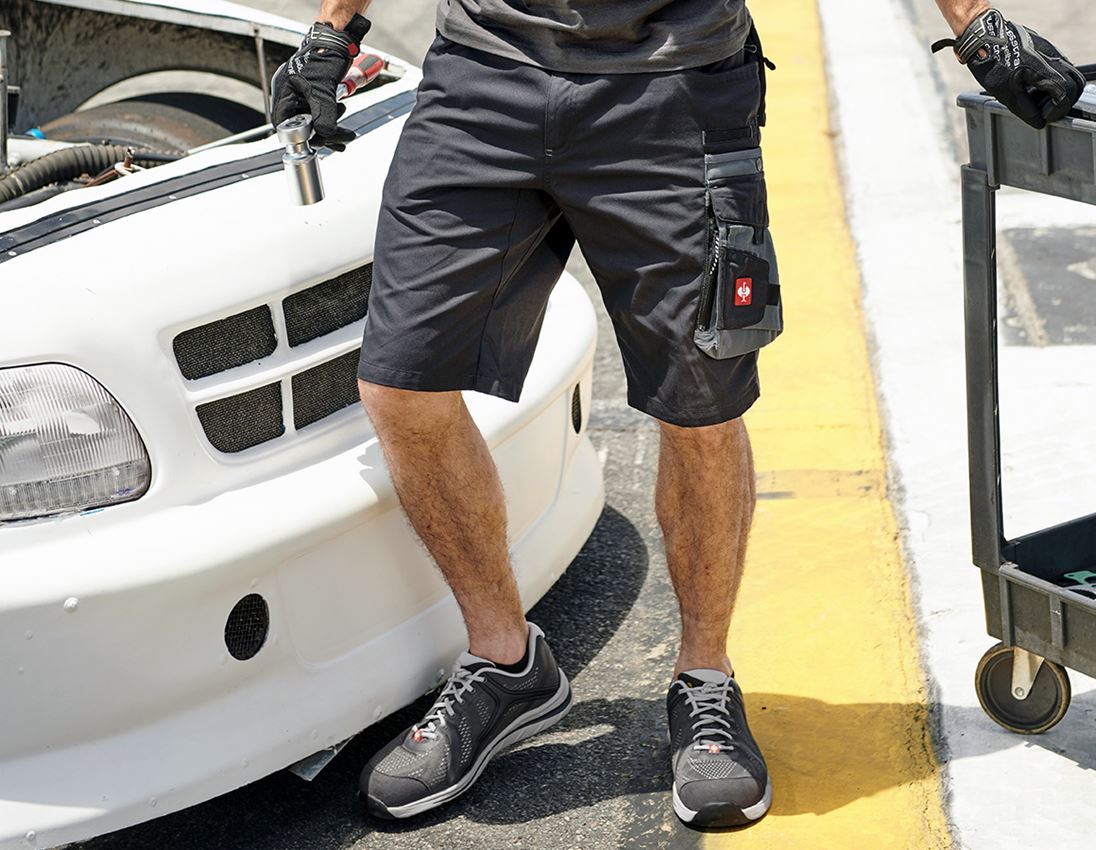 Work Trousers: Shorts e.s.motion + graphite/cement