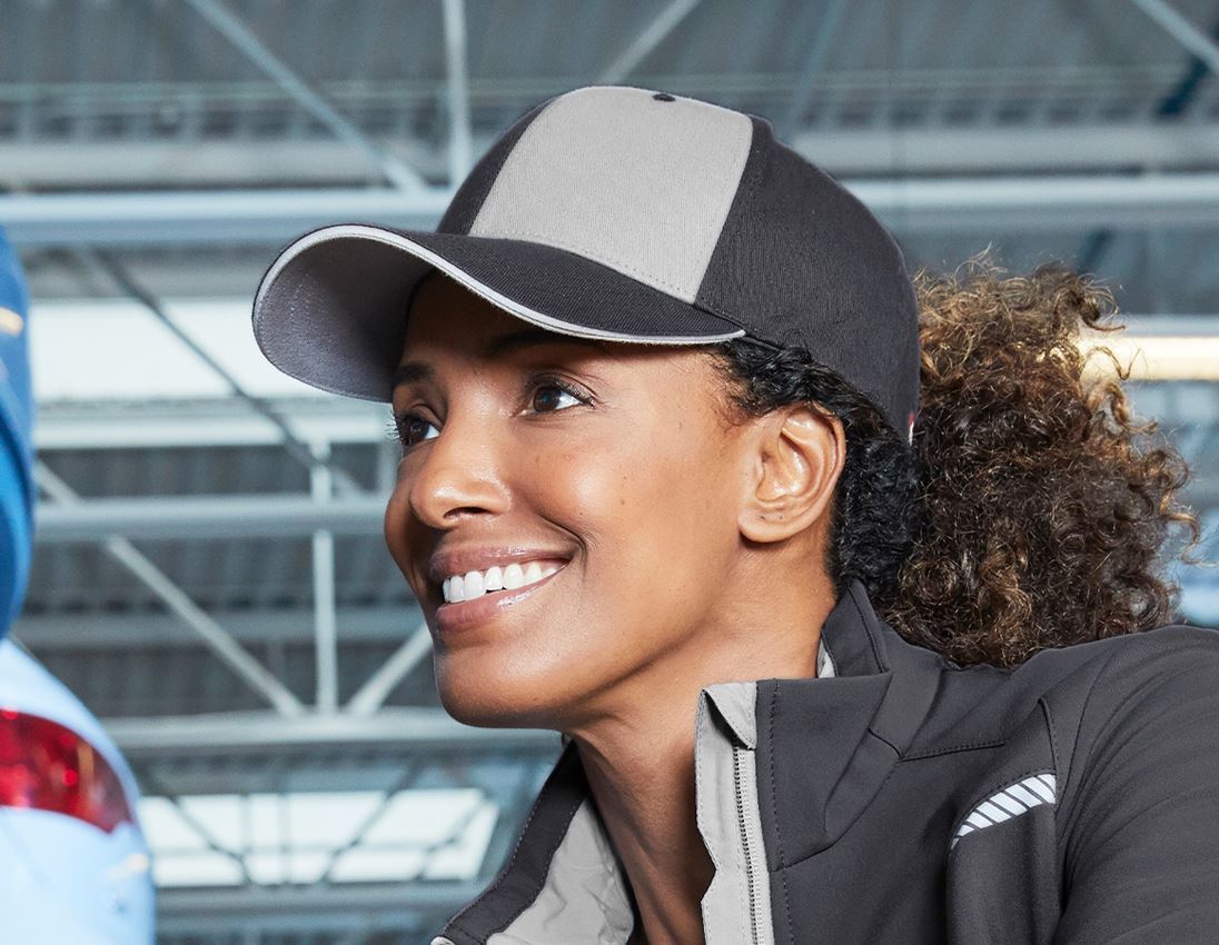 Accessories: e.s. Cap motion 2020 + anthracite/platinum