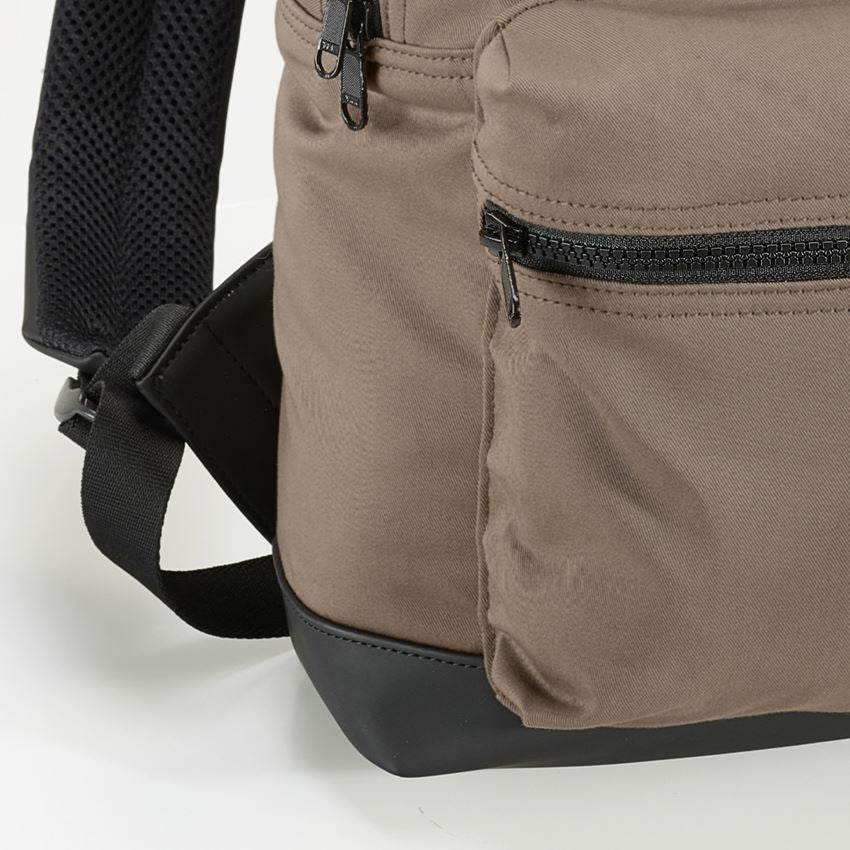 Accessories: Backpack e.s.motion ten + ashbrown 2