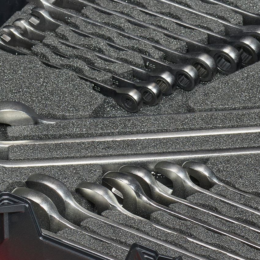 Spanner: Ratch-Tech set, straight in STRAUSSbox 145 midi+ 2