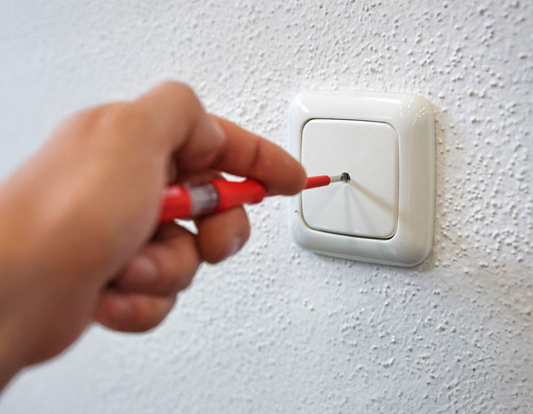 Electronics: e.s. 2-C voltage tester slotted set 2