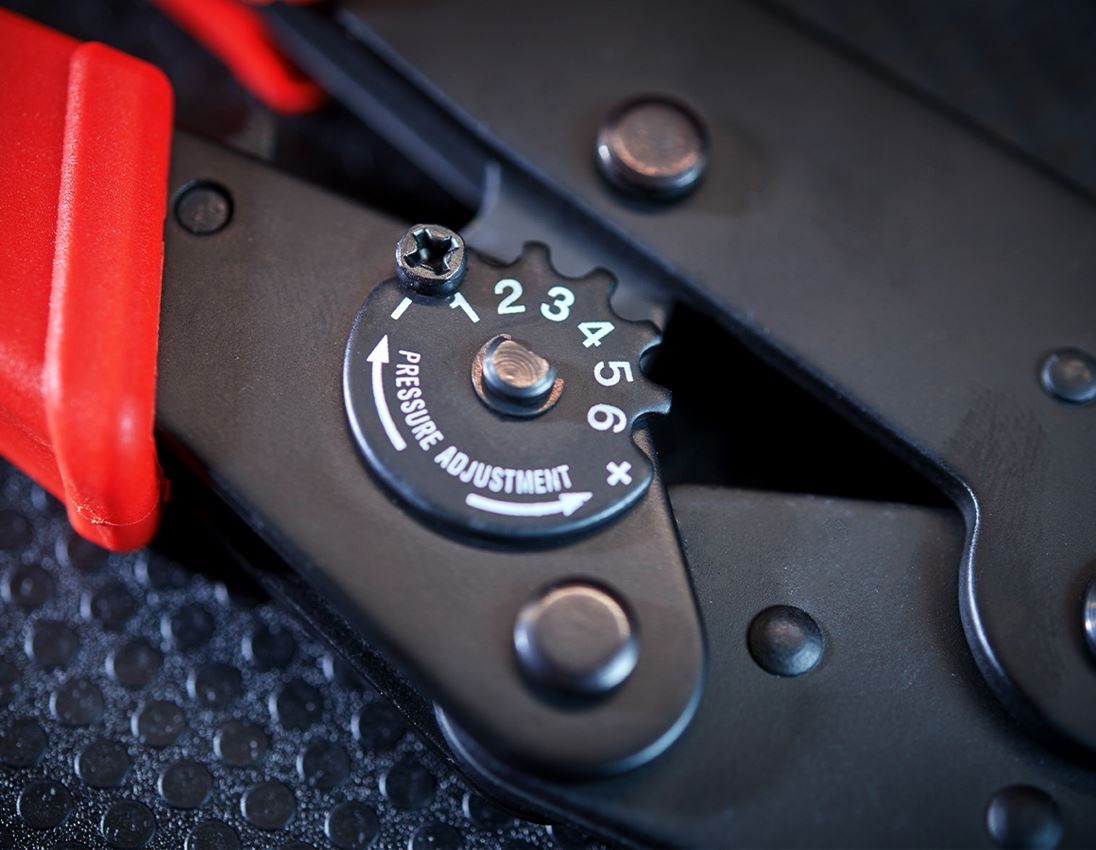 Tongs: e.s. Crimp lever pliers for insulated cable lugs 1