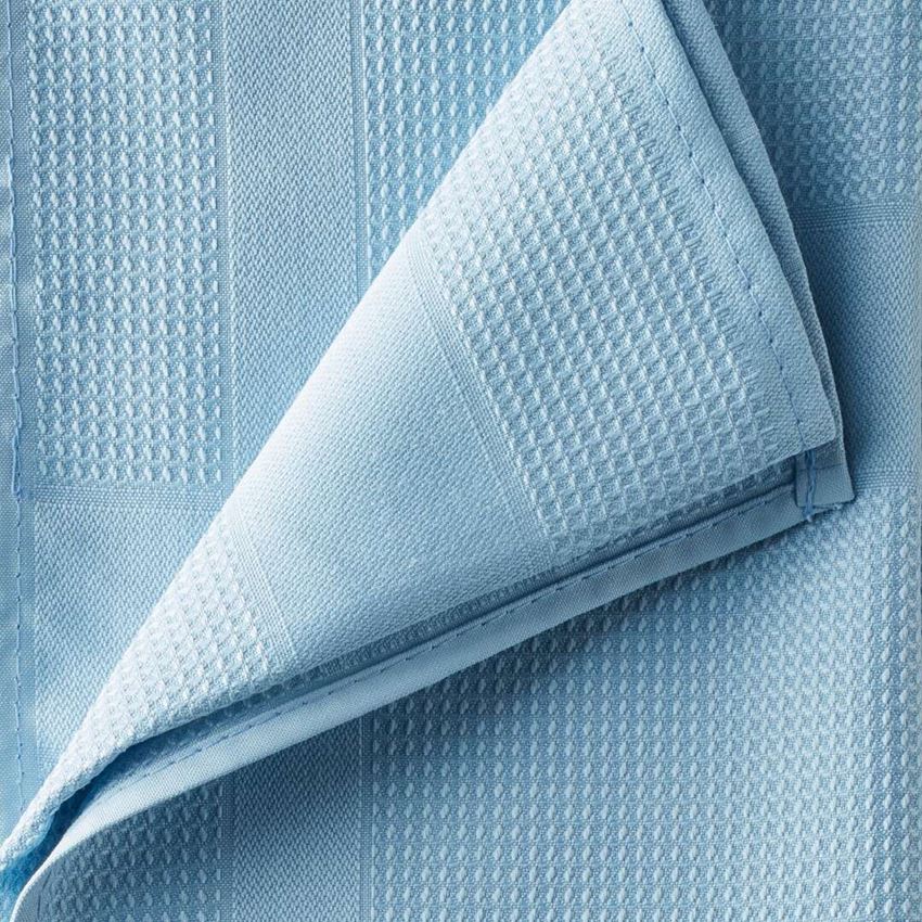 Cloths: Tea towel + blue 2