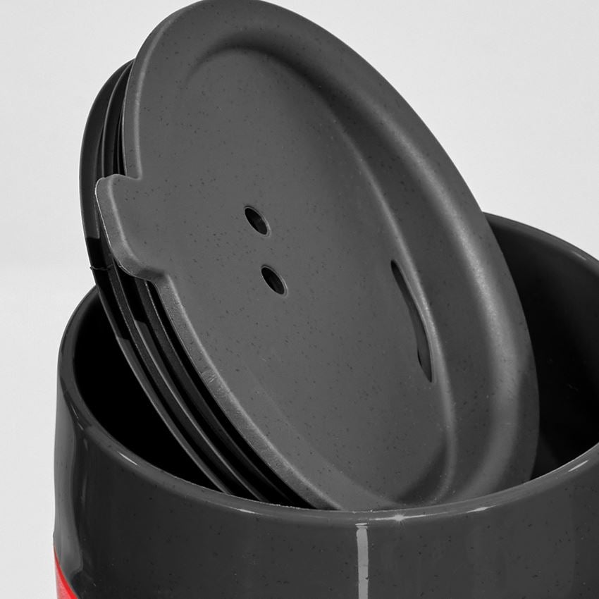 Equipment: e.s. Thermos cup with a lid, 400 ml 2