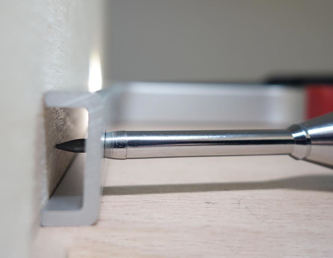 Marking tools: e.s. Deep-hole marker + graphite 4