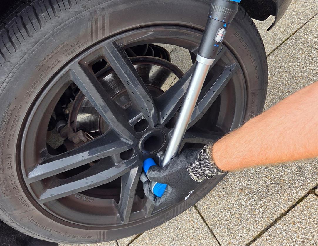 Offers of the month: Workshop torque wrench set 1/2", 4-piece set