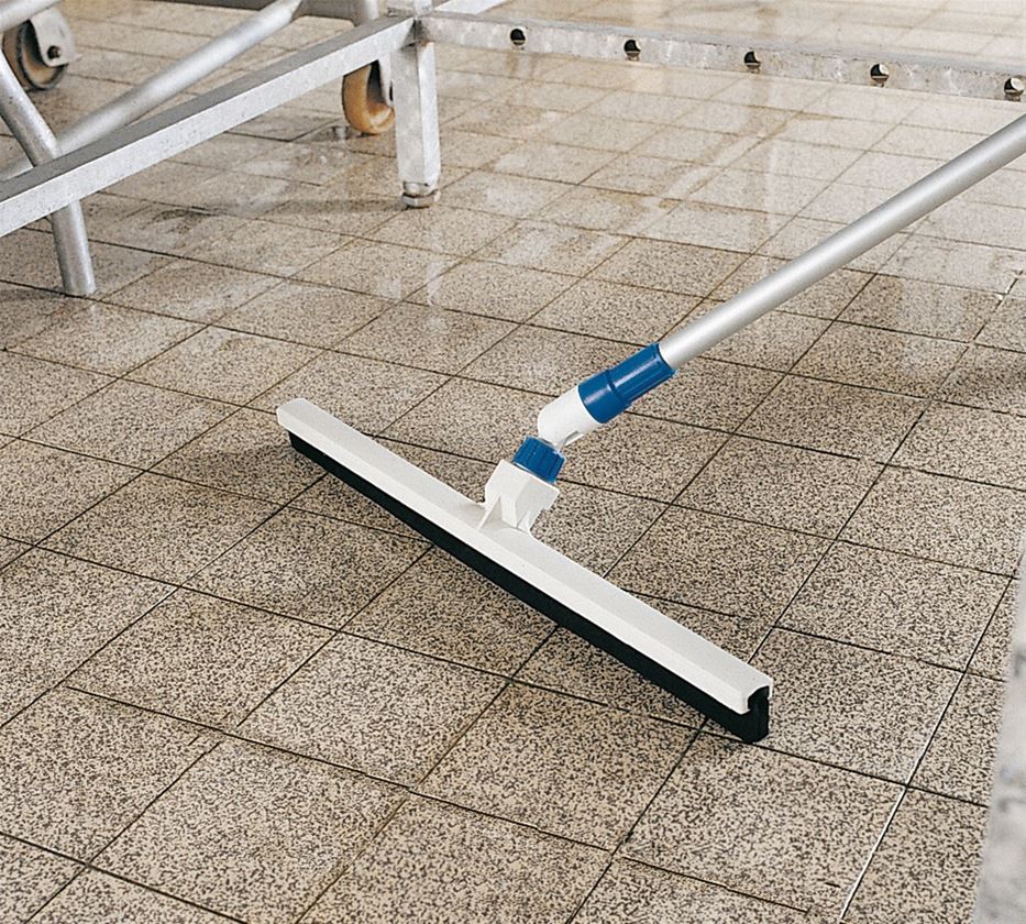 Brooms | Brushes | Scrubbers: Variable Connecting Joint
