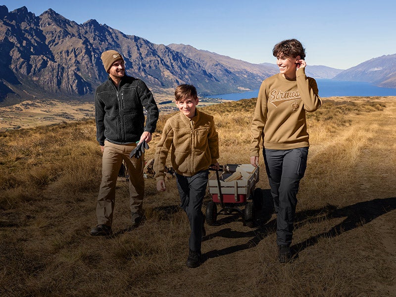 Ladies, men and boys in the new e:pic gear
