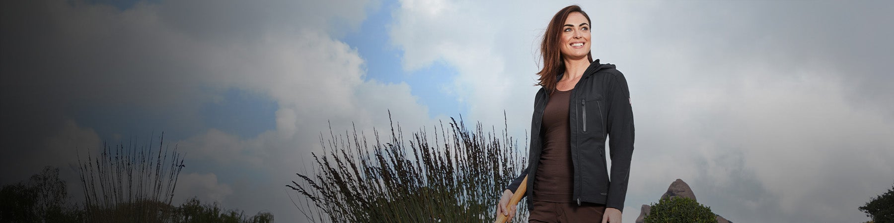 Woman wearing jacket e.s.vision stretch